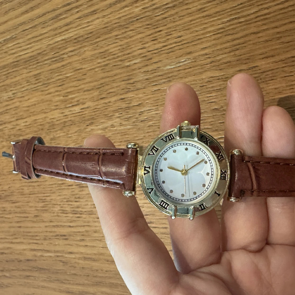 Woman Watch Simple Quartz Wrist Watches for Women Leather Strap Crystal Beads Round Dial Wristwatches Dress Clock Reloj Mujer