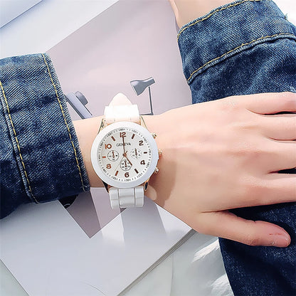 Men'S And Women'S Waterproof Watches Quartz Wristwatch  Circular Arabic Numeral Dial Silicone Strap Wristwatch Decorations Gift